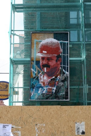 Rapolas - darbų vykdytojas, 2008, 235x130, karoliukai, peyote vėrimas.