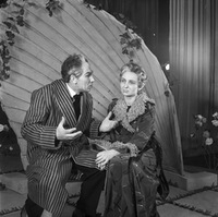 D.Juronytė spektaklyje „Visi mano sūnūs“