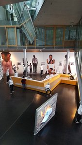 Berlyno meno akademijos parodos aplinka