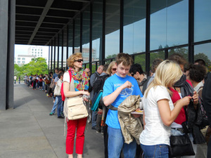 Berlynas. Eilės prie G.Richterio parodos. Autorės nuotr.