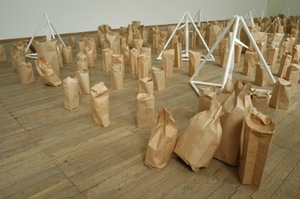 Kūrinių fragmentai iš Aldonos Keturakienės paskutiniojo dešimtmečio personalinių parodų. "Meno parko" archyvas, fotografė Airida Rekštytė.