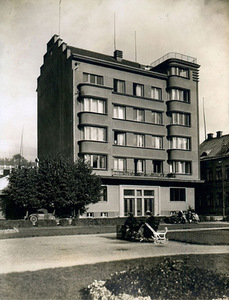 A. Funkas six-storey building in Vienybės a. 8, Kaunas, did not survive. Photo from knyga.kvb.lt A. Funkas six-storey building in Vienybės a. 8, Kaunas, did not survive. Photo from knyga.kvb.lt