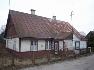 Tipinis ,,dviejų galų“ namas Žemuosiuose Šančiuose Tipinis ,,dviejų galų“ namas Žemuosiuose Šančiuose