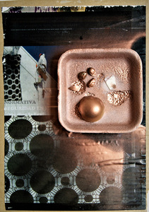 I. Mindiuz. „Nothing“. 2011. Koliažas. Popierius/kartonas. 21 x 18 cm I. Mindiuz. „Nothing“. 2011. Koliažas. Popierius/kartonas. 21 x 18 cm