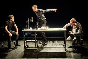 Spektaklio „Pagalvinis“ fragmentas. D. Matvejevo nuotr.