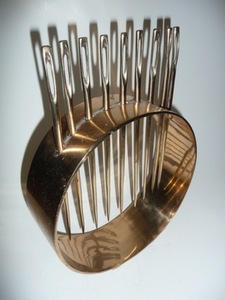 Nicola Salvatore – mini monument for needles Nicola Salvatore – mini monument for needles