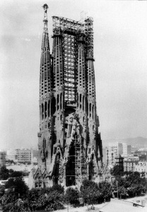 Expiatory Church of the Holy Family, Façade of Birth with St. Barnab’s belfry, 1925 Expiatory Church of the Holy Family, Façade of Birth with St. Barnab’s belfry, 1925