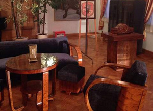 Parodos „Art deco Kaune 1919–1940. Namų jausmas“ Kauno įgulos karininkų ramovėje fragmentas Parodos „Art deco Kaune 1919–1940. Namų jausmas“ Kauno įgulos karininkų ramovėje fragmentas