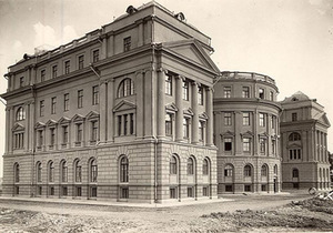 Vytautas Magnus University Physics and Chemistry Faculty building (1932). Arch. M. Songaila. Building did not survive. Photo from galerija.ktu.lt Vytautas Magnus University Physics and Chemistry Faculty building (1932). Arch. M. Songaila. Building did not survive. Photo from galerija.ktu.lt