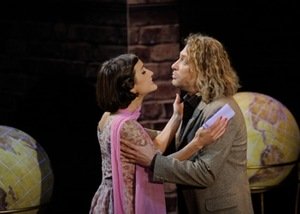 „Vedybų vekselis“. Fanė (Justina Tomkutė) ir Eduardas (Mindaugas Zimkus). Kauno valstybinio muzikinio teatro nuotr.